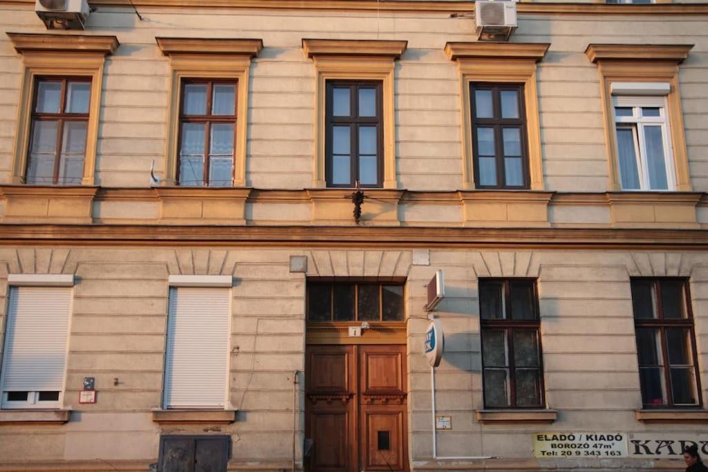 Bright Sunny Apt At Keleti Station,Near Citycenter Budapest Esterno foto